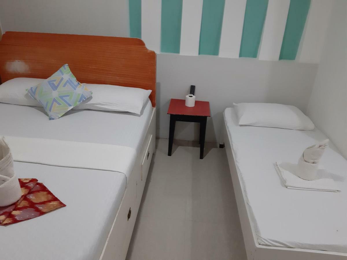 Oyo 712 Island Hop Nido Hostel El Nido Eksteriør billede