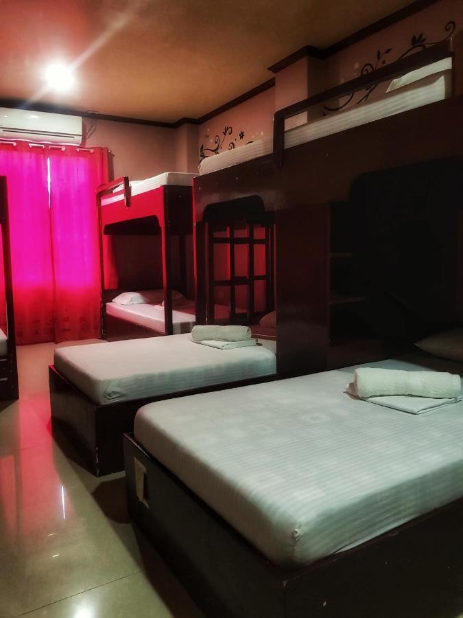Oyo 712 Island Hop Nido Hostel El Nido Eksteriør billede